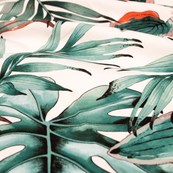 Meet your Posher, Laura - Picture 1 of 1